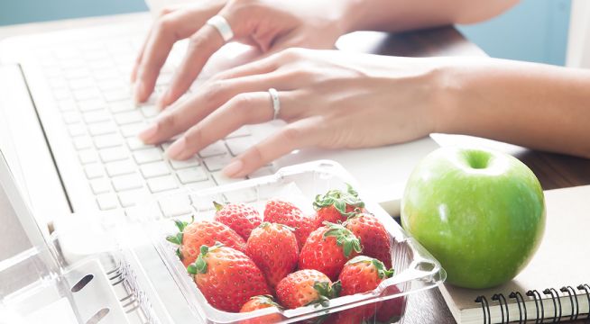 Czy warto współpracować z dietetykiem online?