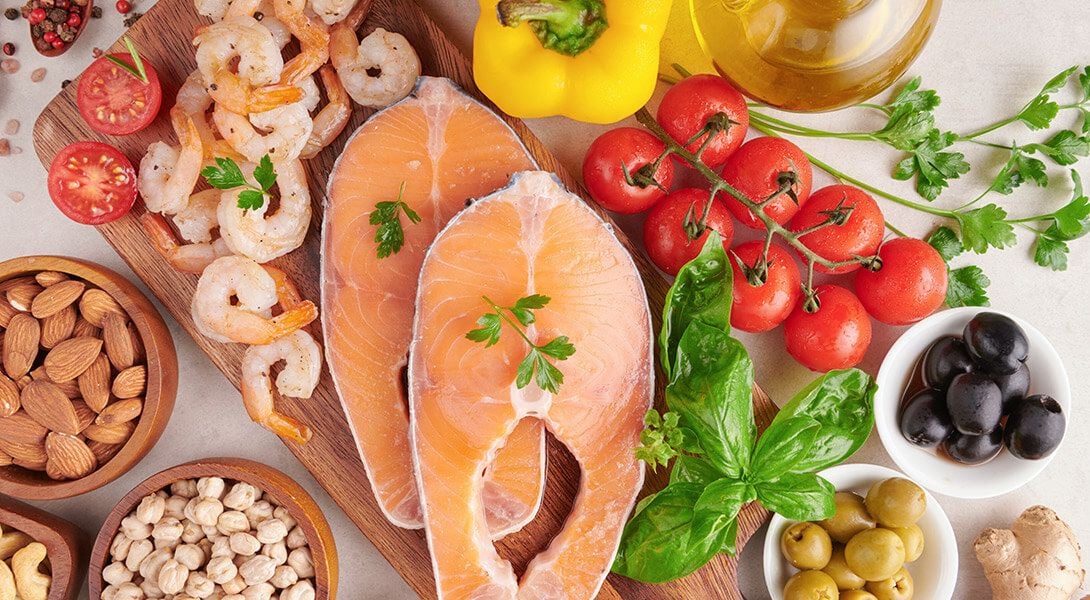 Łosoś i inne produkty polecane na diecie śródziemnomorskiej
