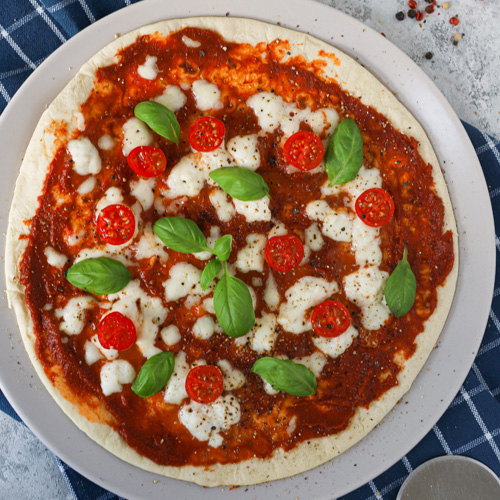 Pizza margherita z patelni