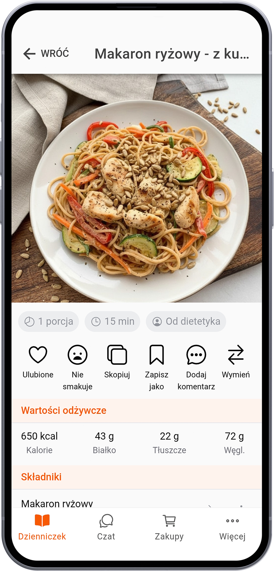 Makaron ryżowy z kurczakiem w kremowym sosie warzywnym