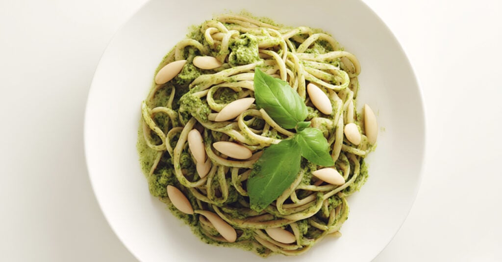Makaron z pesto