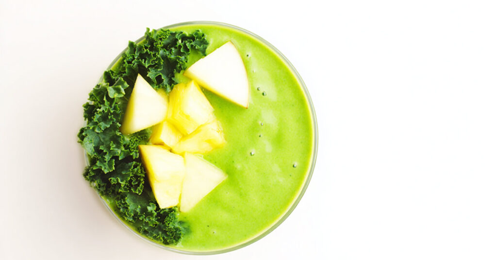 Zielone smoothie z ananasem