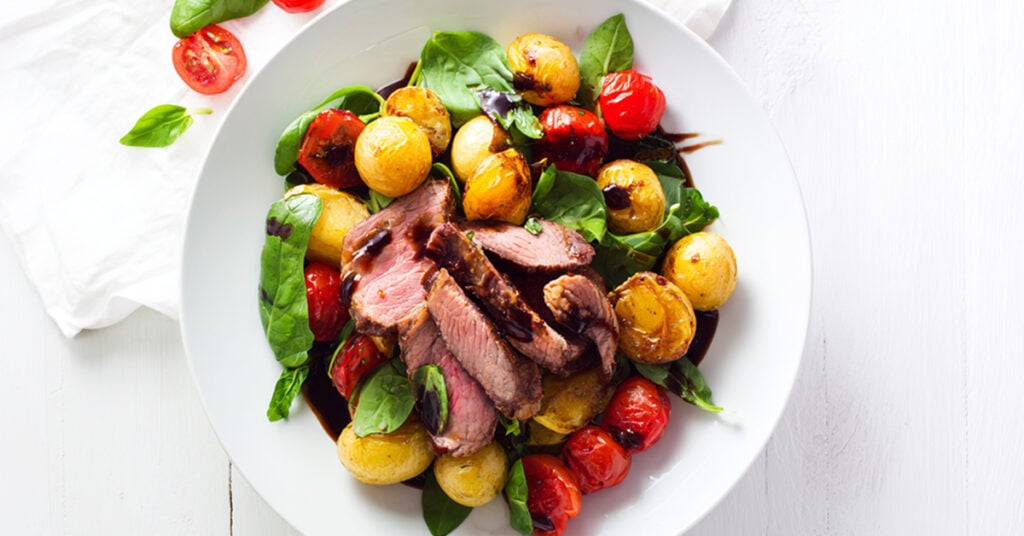 Sałatka z rostbefem