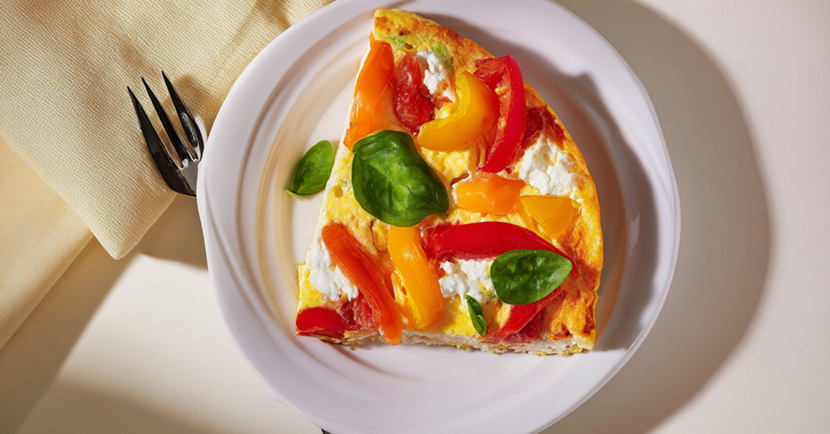 Omlet z serka wiejskiego z papryką