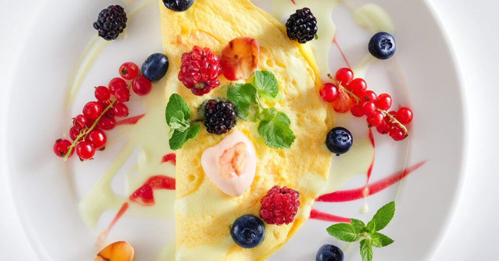 omlet z musem owocowym