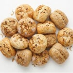 Bułki mieszane z cebulą