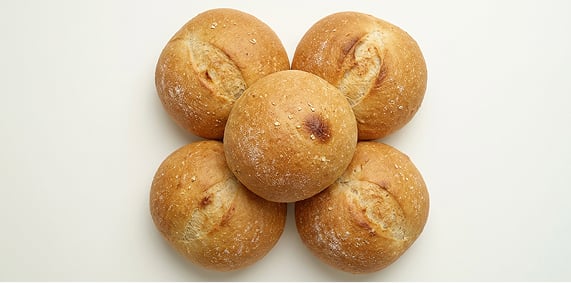 Bułki pszenne zwykłe z serwatką