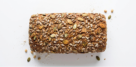 Chleb żytni razowy z soją i słonecznikiem