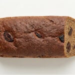 Chleb żytni razowy ze śliwką