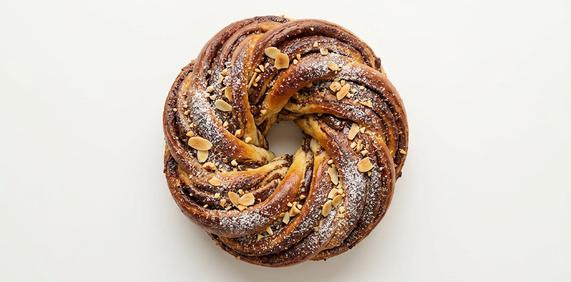 Babka drożdżowa luksusowa